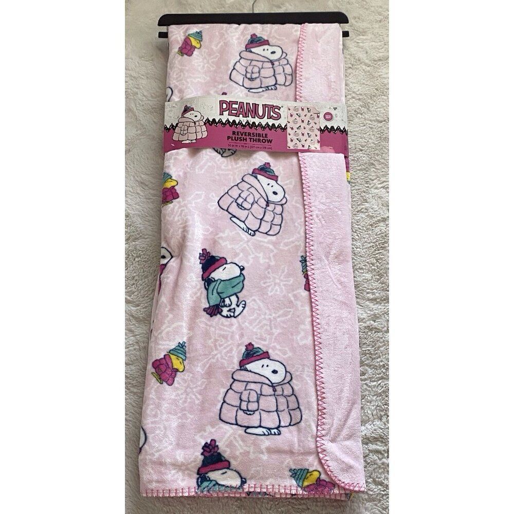 Peanuts Snoopy Woodstock Puffer Jacket Puffy Coat Throw Blanket 50 X 70” Pink
